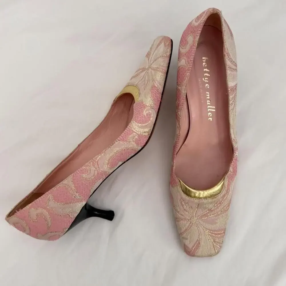 Vintage Bettye Muller Pink & Gold Brocade Kitten Heel Size 39- 8.5